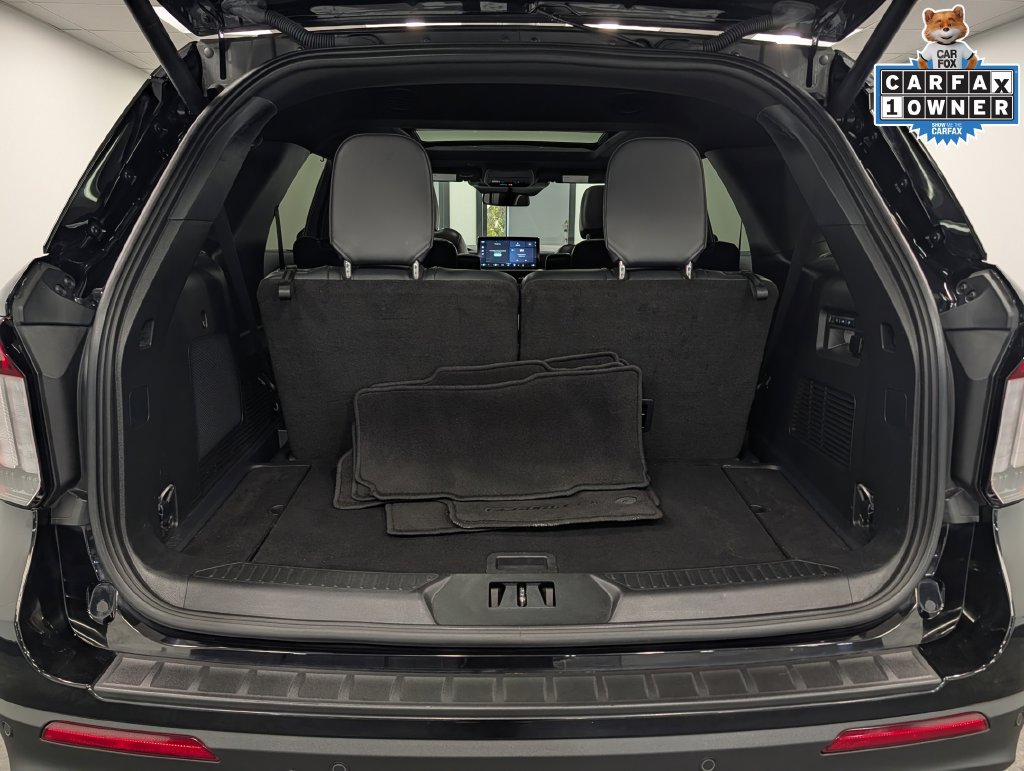 Used 2025 Ford Explorer ST AWD/4WD image 31