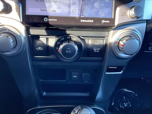 Used 2024 Toyota 4Runner SR5 Premium image 34