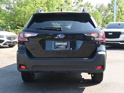 Certified 2024 Subaru Outback Onyx Edition XT AWD/4WD image 8