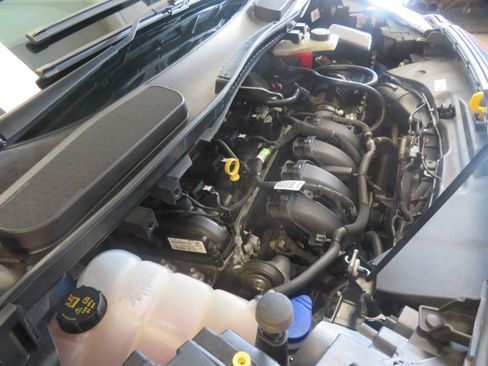 Used 2022 Ford Transit Connect XL FWD image 48