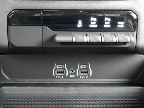 New 2026 RAM 1500 4x4 Crew Cab image 20