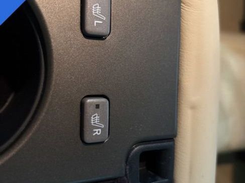 Used 2004 Lexus LS 430 RWD image 31