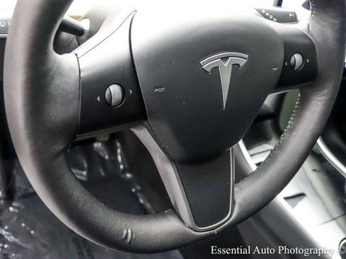 Used 2021 Tesla Model Y Long Range AWD/4WD image 13