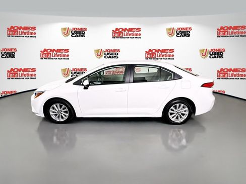 Certified 2026 Toyota Corolla LE w/ LE Premium Package FWD image 14