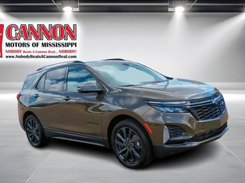 Used 2024 Chevrolet Equinox RS w/ RS Leather Package image 7