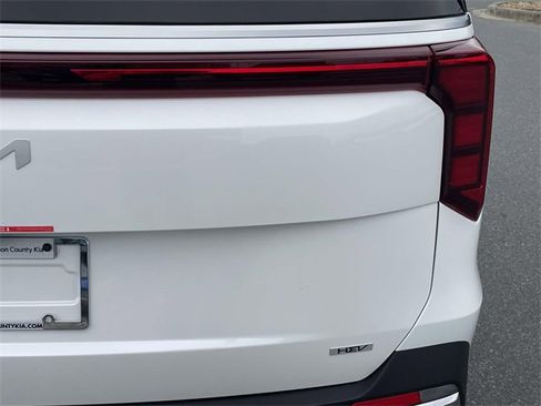 New 2026 Kia Carnival SX image 16