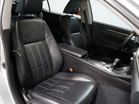 Used 2018 Lexus ES 350 w/ Luxury Package w/Wood Trim FWD image 29