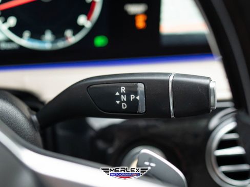 Used 2018 Mercedes-Benz S 560 Sedan image 27