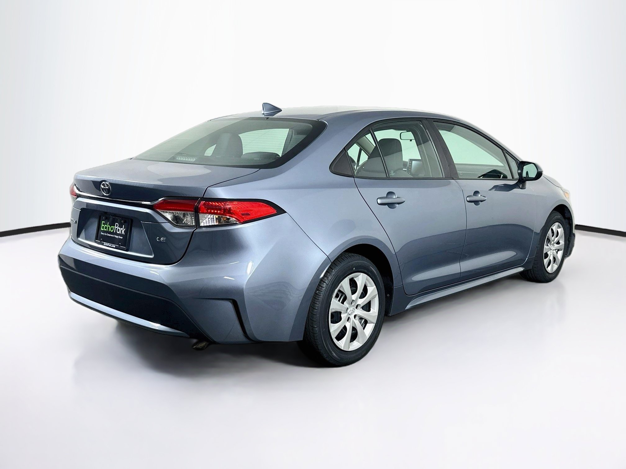 Used 2021 Toyota Corolla LE FWD image 9