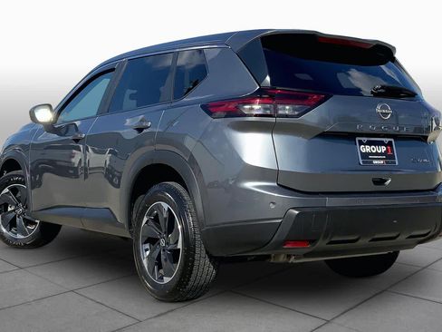 Used 2024 Nissan Rogue SV AWD/4WD image 12
