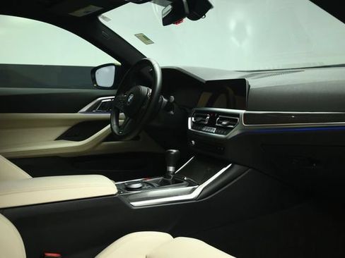 Used 2022 BMW M4 Coupe RWD image 34