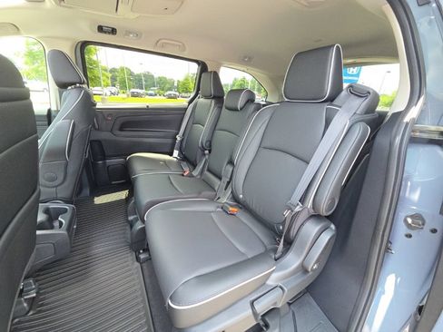 New 2026 Honda Odyssey Touring image 11