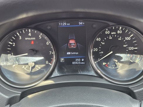 Used 2020 Nissan Rogue Sport S FWD image 12