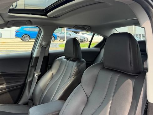 Used 2019 Acura ILX FWD image 9