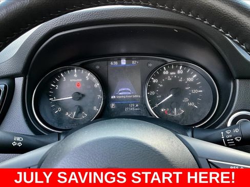 Used 2022 Nissan Rogue Sport SL AWD/4WD image 17