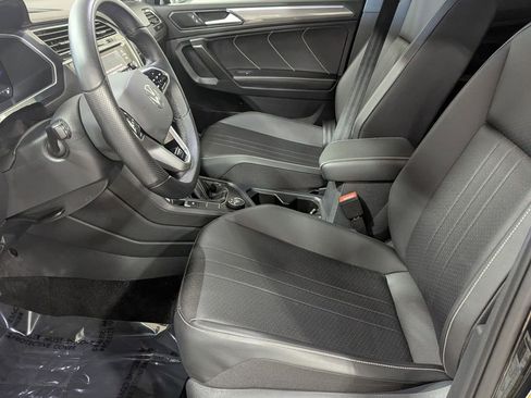 Used 2024 Volkswagen Tiguan SE R-Line image 13