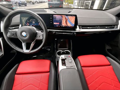 Certified 2025 BMW X2 xDrive28i image 16