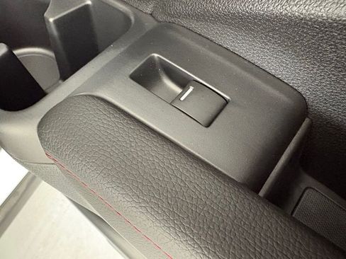 Used 2025 Honda Ridgeline Black Edition image 16