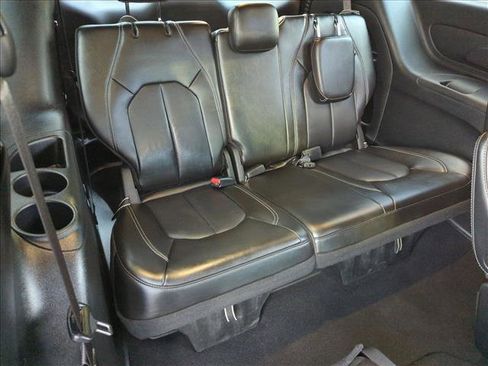 Used 2025 Chrysler Pacifica Select FWD image 18