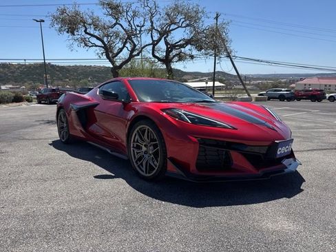 Used 2025 Chevrolet Corvette Z06 w/ Stealth Interior Trim Package image 3