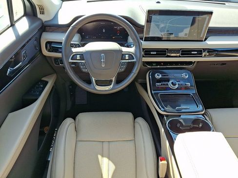 Used 2023 Lincoln Nautilus Reserve w/ Equipment Group 201A AWD/4WD image 11