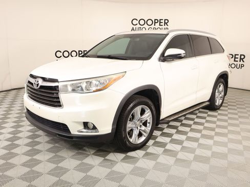 Used 2015 Toyota Highlander Limited image 10
