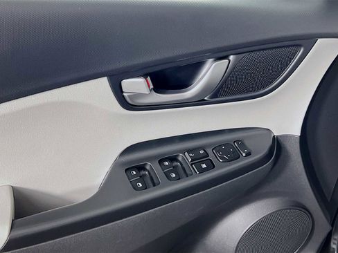 Used 2023 Hyundai Kona SEL w/ Convenience Package image 17