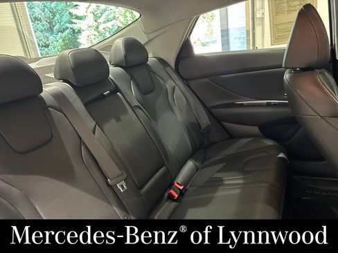 Used 2024 Hyundai Elantra Limited FWD image 27