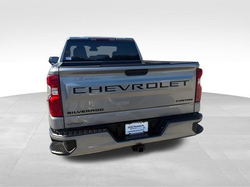 Used 2025 Chevrolet Silverado 1500 Custom w/ Turbomax Blackout Package AWD/4WD image 4