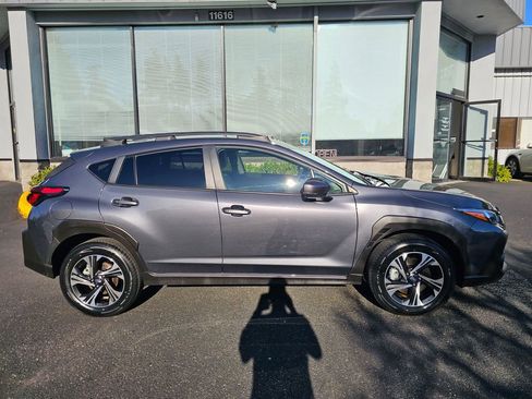 Used 2024 Subaru Crosstrek 2.0i Premium AWD/4WD image 8