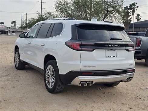 New 2026 GMC Acadia Denali w/ Super Cruise Package image 7