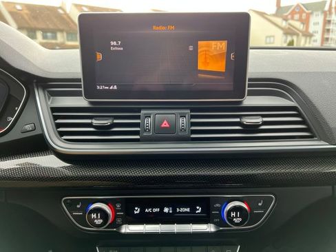 Used 2019 Audi SQ5 Premium Plus w/ Premium Plus Package image 21