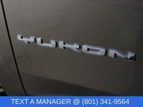 Used 2021 GMC Yukon XL SLT image 12