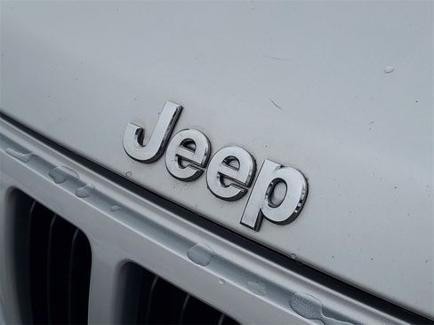 Used 2007 Jeep Grand Cherokee Laredo image 29