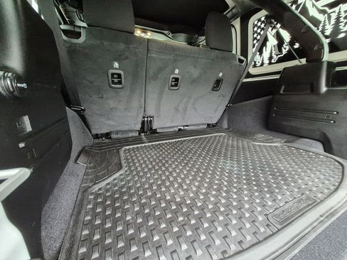 Used 2021 Jeep Wrangler Unlimited Sport image 24