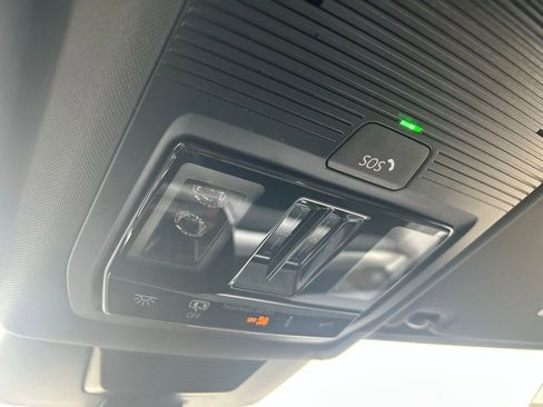 New 2026 Volkswagen Tiguan SE R-Line image 62