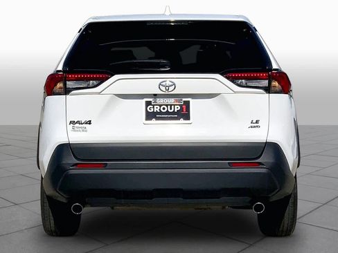 Used 2024 Toyota RAV4 LE image 5