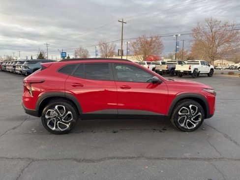 New 2026 Chevrolet Trax RS w/ Driver Confidence Package FWD image 8