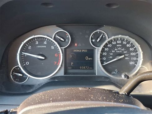 Used 2014 Toyota Tundra SR5 image 12