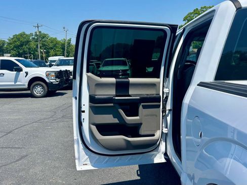 Used 2018 Ford F150 XL w/ Equipment Group 101A Mid AWD/4WD image 15
