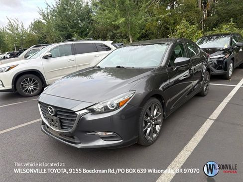 Used 2018 MAZDA MAZDA3 Touring FWD image 1