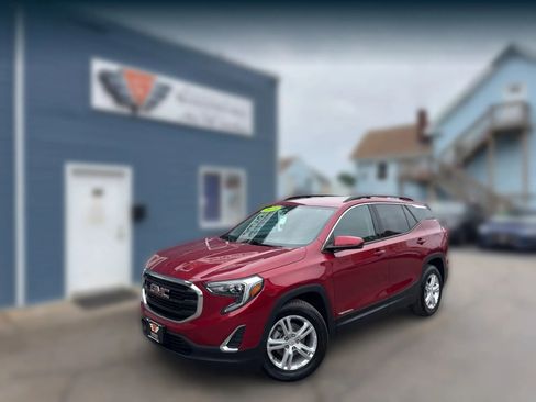 Used 2019 GMC Terrain SLE w/ Driver Convenience Package FWD image 1