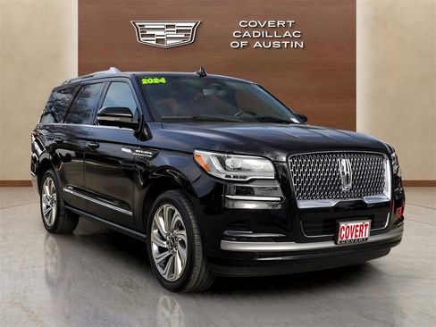 Used 2024 Lincoln Navigator Reserve image 6
