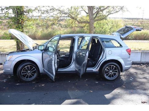 Used 2015 Dodge Journey FWD image 16
