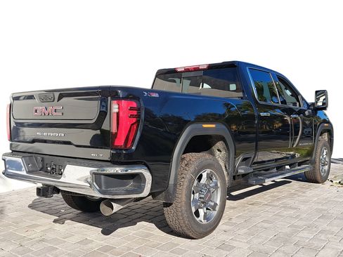 New 2026 GMC Sierra 2500 SLT w/ SLT Premium Package image 6