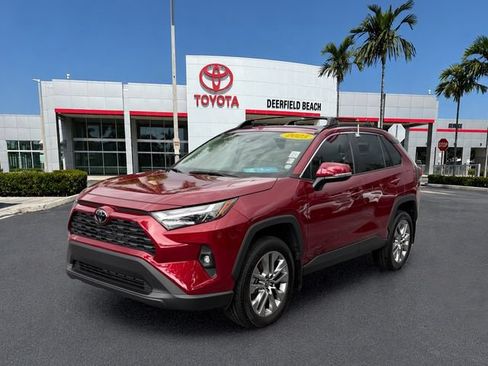 Used 2025 Toyota RAV4 XLE Premium FWD image 3