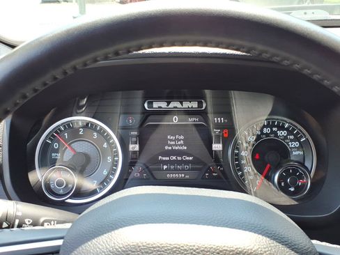 Used 2023 RAM 1500 Laramie AWD/4WD image 16
