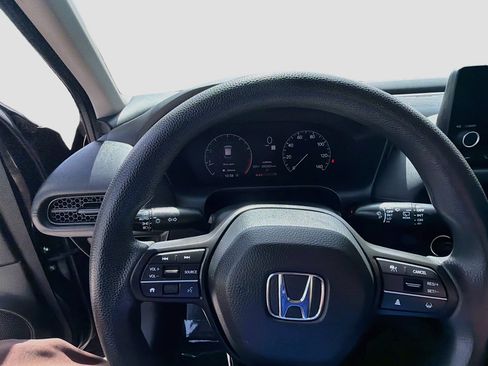Certified 2023 Honda HR-V LX image 11