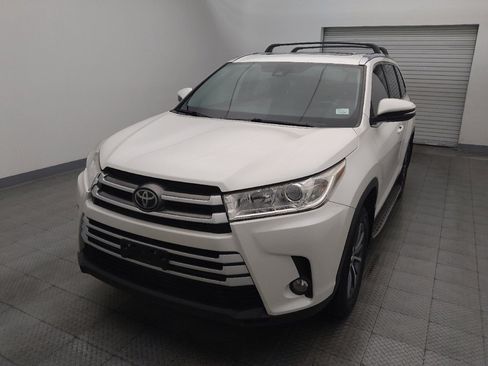 Used 2019 Toyota Highlander XLE FWD image 15