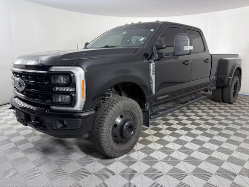 Used 2023 Ford F350 XLT w/ Camper Package AWD/4WD image 3